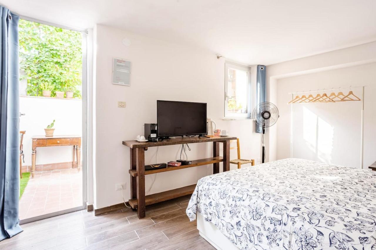 Home Rising Sun - Rooms With Private Bathrooms Catania Ngoại thất bức ảnh